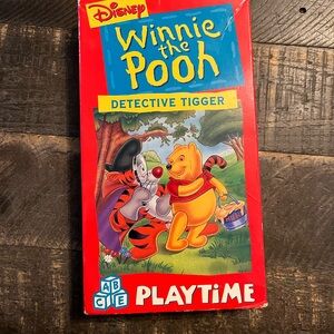 Disney Winnie the Pooh Detective Tigger Kids VHS
